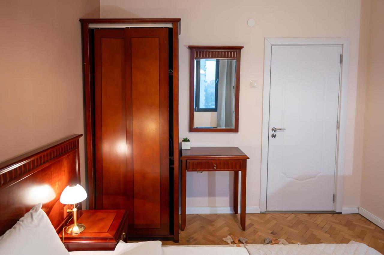 Spacious 1Bdr Apartment Near City Center Sófia Exterior foto